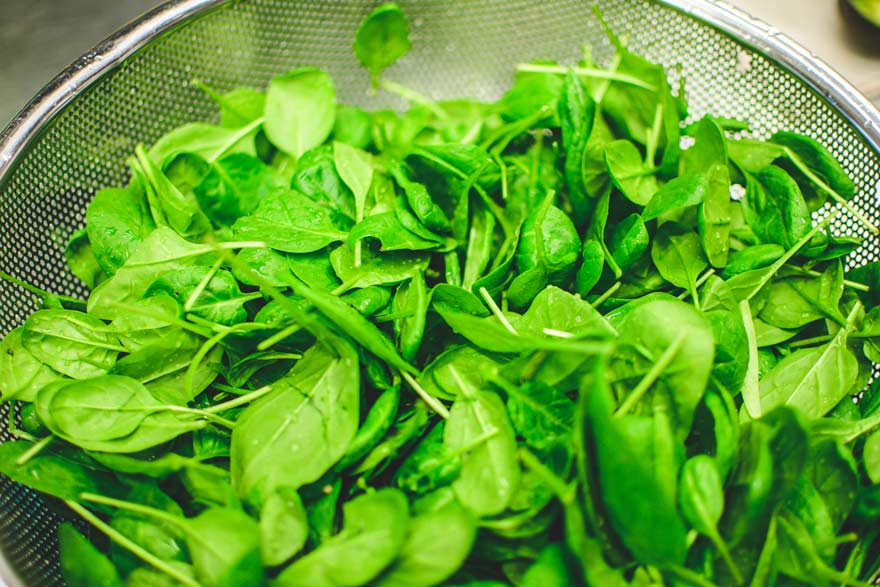 spring weight loss superfoods - spinach